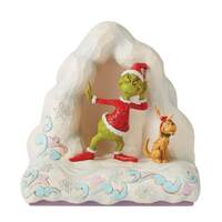 Grinch &amp; Max Listening On Snow