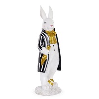 Exquisite Mr Rabbit with Carrot