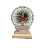 Grinch Snowglobe - With Garland..