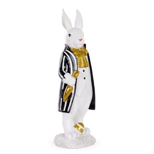 Exquisite Mr Rabbit with Carrot