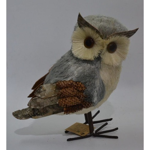 Standing Owl Grey 25x15x25cm